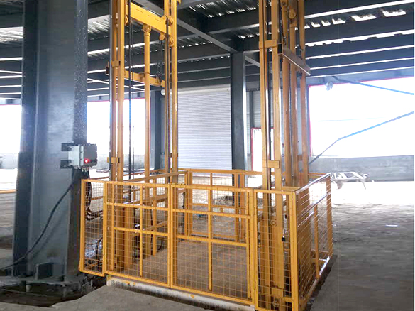 Goods lift Грузовой лифт