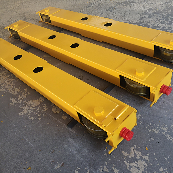 Концевая тележка крана для работы в качестве механизма длинного хода крана мостовых и козловых кранов